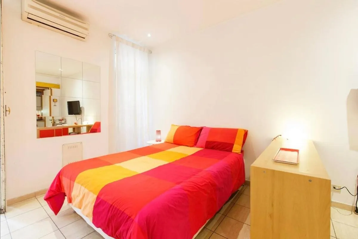 Romeathome146 - Monti 0*, Rome Italy